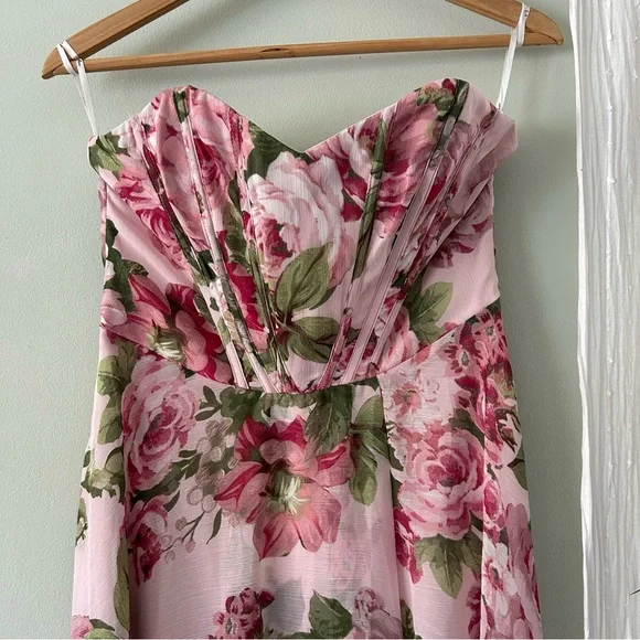 Lulus Vivian Strapless Corset gown from Nordstrom - Picture 2 of 8